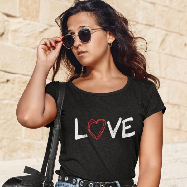 love heart tee